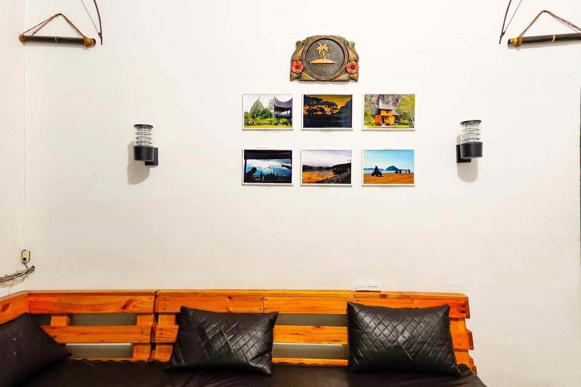Kokos Hostel Padang City エクステリア 写真