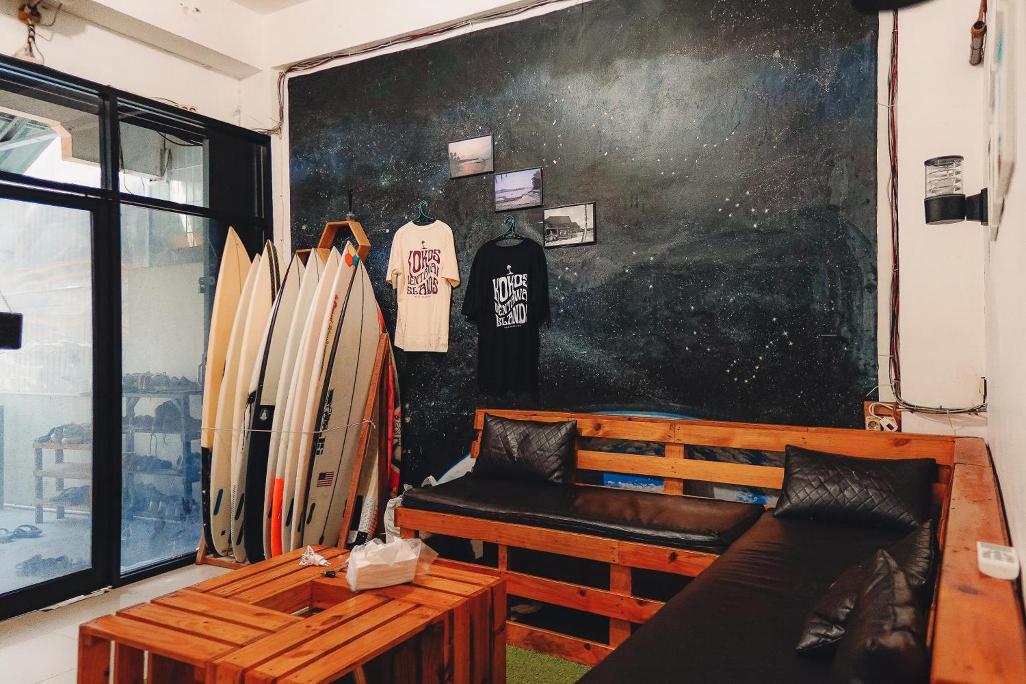 Kokos Hostel Padang City エクステリア 写真